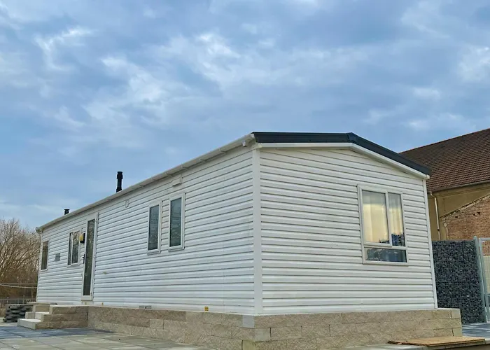 Wohnpark Am Geiseltalsee Fuer Bis Zu 12 Gaeste