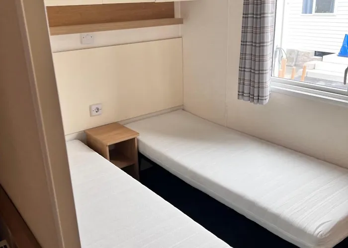 Wohnpark Am Geiseltalsee Fuer Bis Zu 12 Gaeste * Mucheln